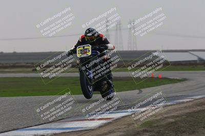 media/Nov-30-2025-TrackDaz (Sun) [[d8b22663df]]/A Group/Session 4 (Wheelie Bump)/